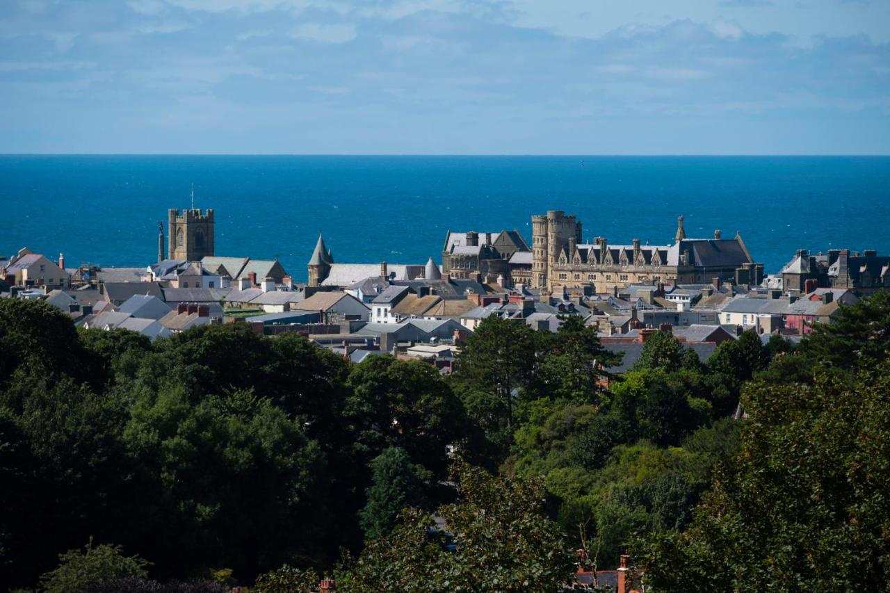 Aberystwyth University Bunkhouse ภายนอก รูปภาพ